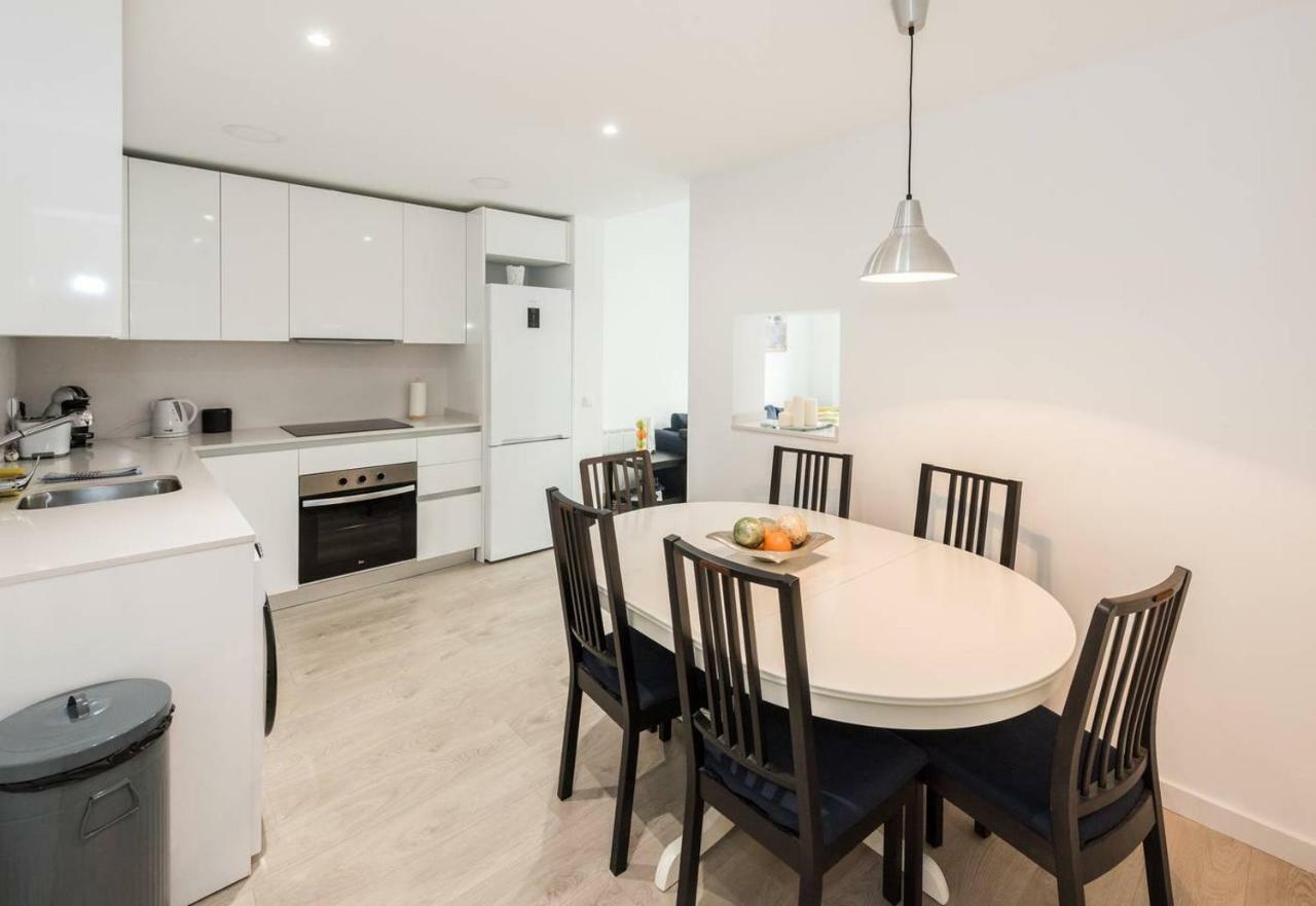 Modern With Ideal Location Next To Atocha Station Madri Exterior foto