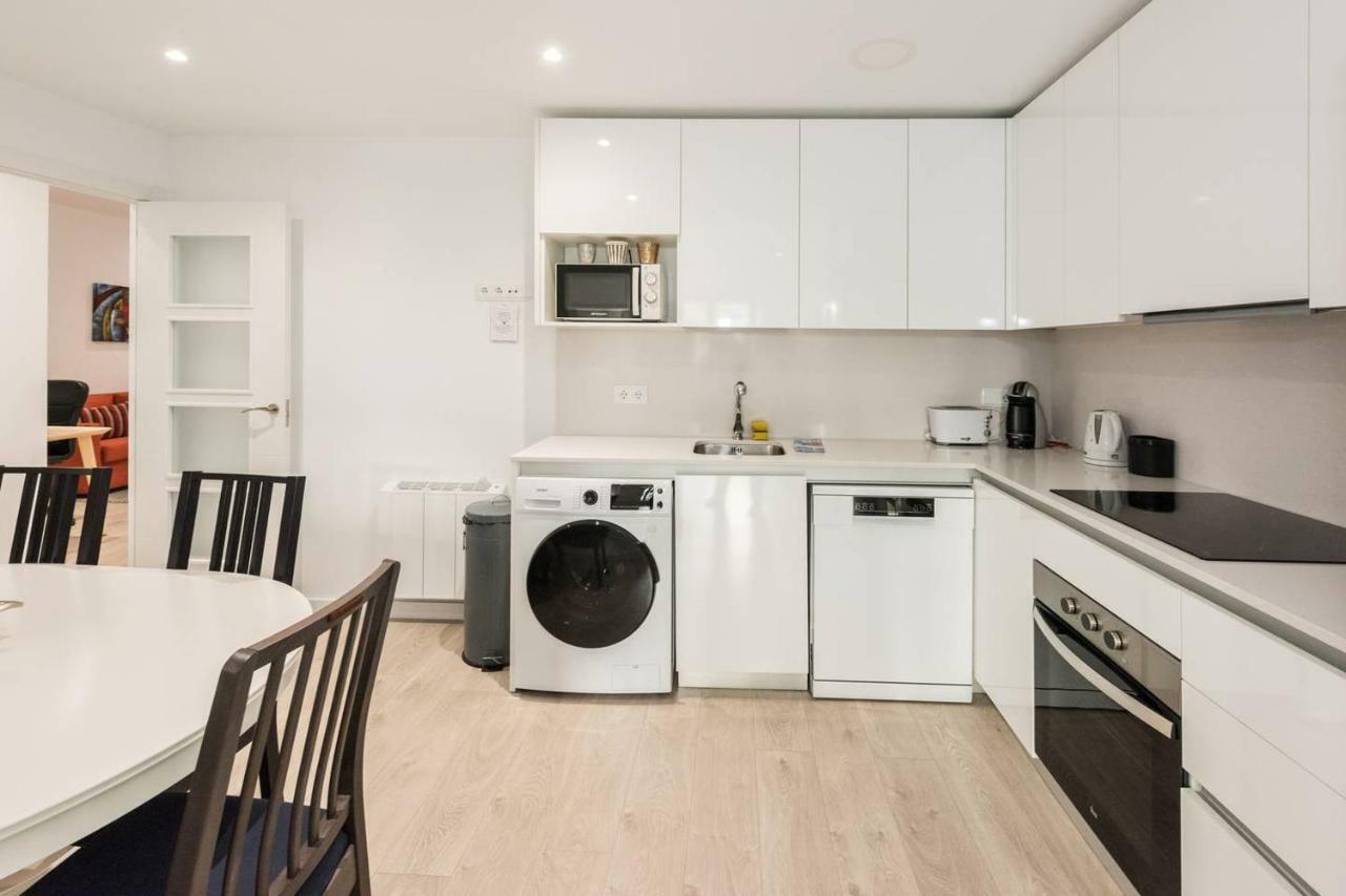 Modern With Ideal Location Next To Atocha Station Madri Exterior foto